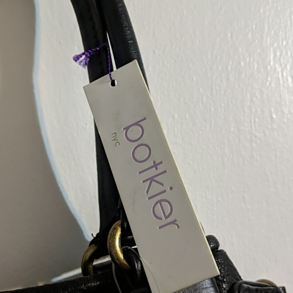 Handbag - Picture 2 of 3